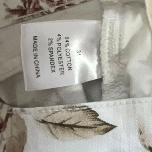 Johnny Was The Cropped Boyfriend Jeans in Rose Nwt - Picture 13 of 16